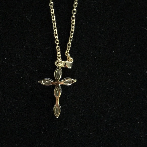 (2/20 )Necklace cross style - Picture 5 of 5